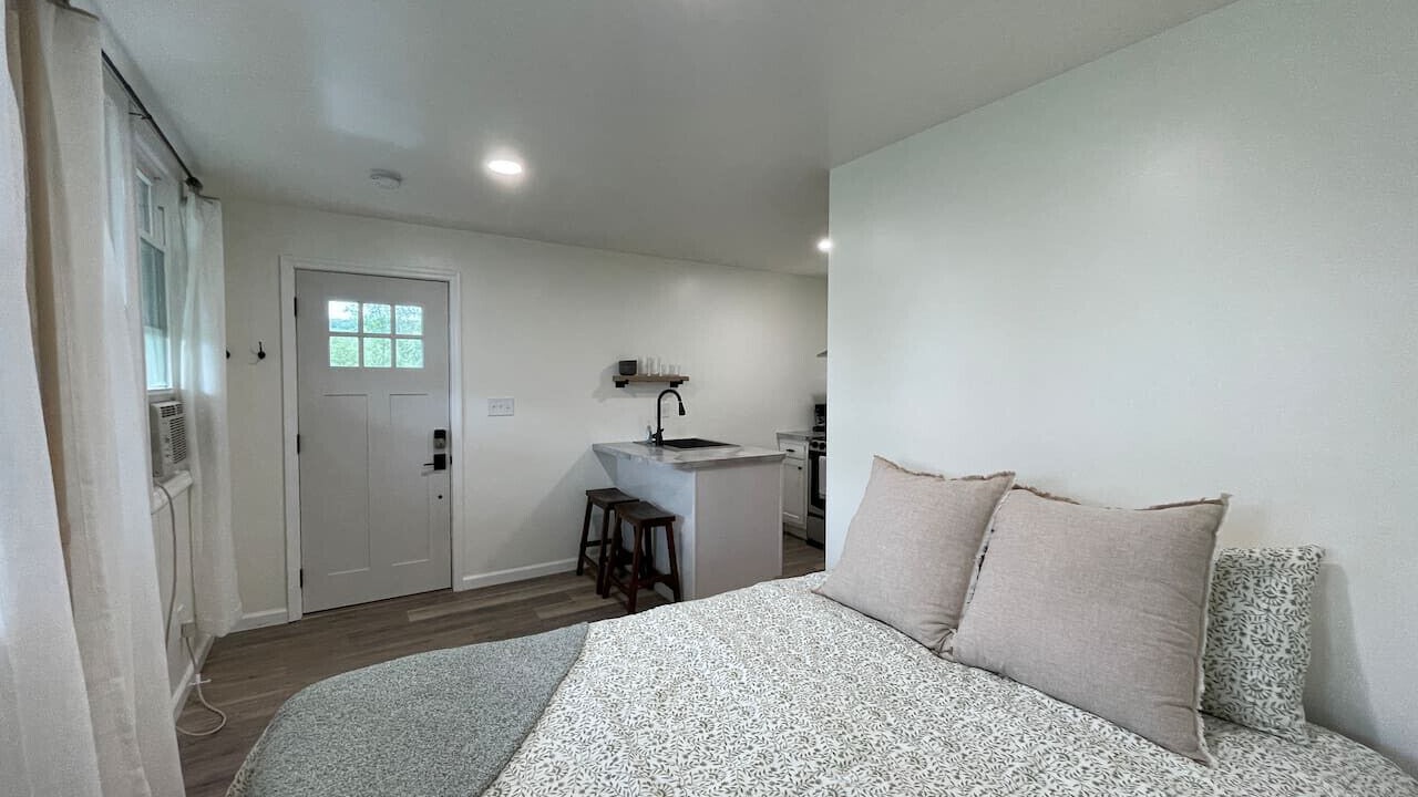 Photo of Bedroom in Round Lake