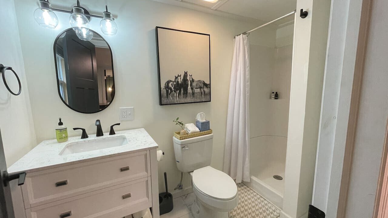 Photo of Bathroom in Round Lake