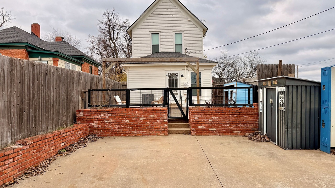Photo of Outdoor in Guthrie