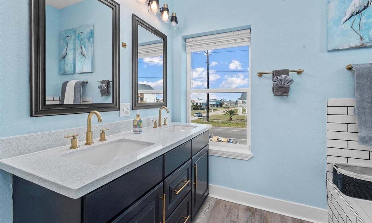 Photo of Bathroom in Galveston