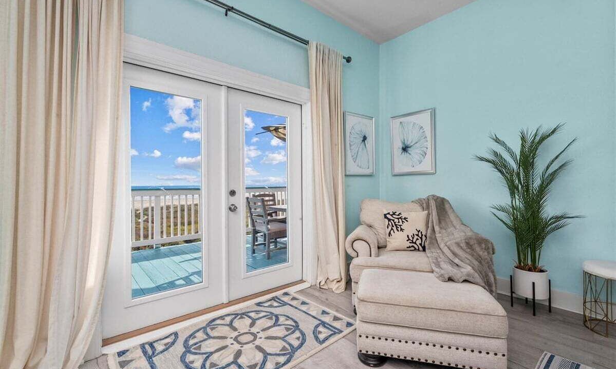 Photo of Livingroom in Galveston