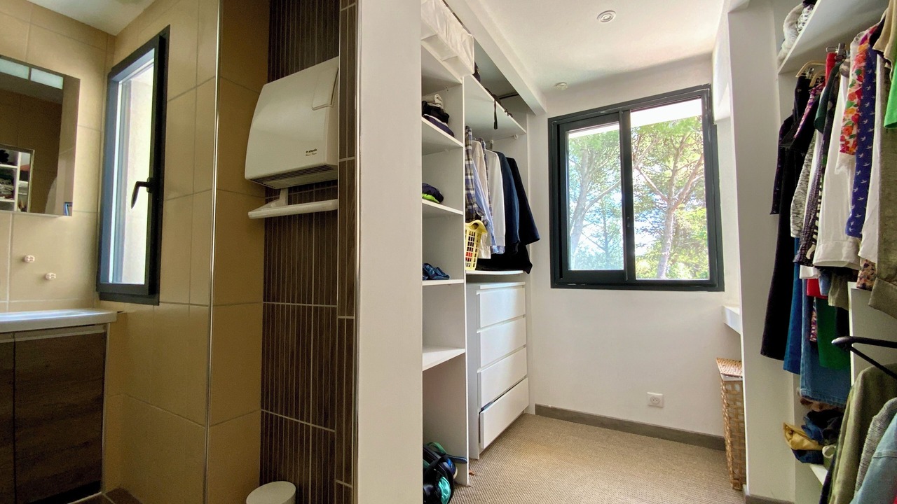 Photo of Bathroom in Saint-Genies-des-Mourgues