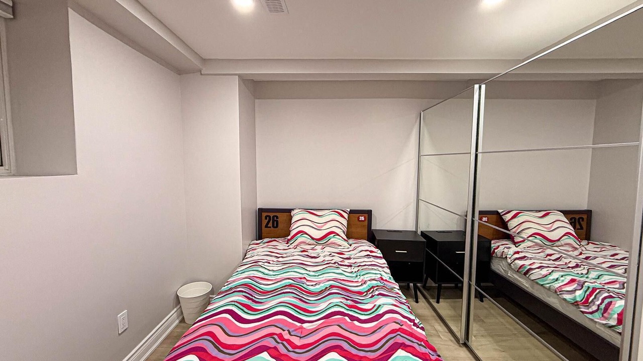 Photo of Bedroom in Halton Regional Municipality