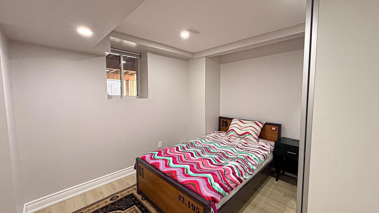 Photo of Bedroom in Halton Regional Municipality