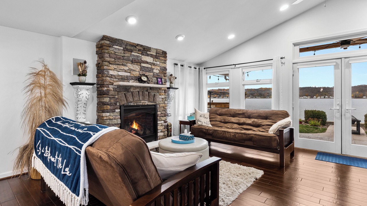 Photo of Livingroom in Livonia