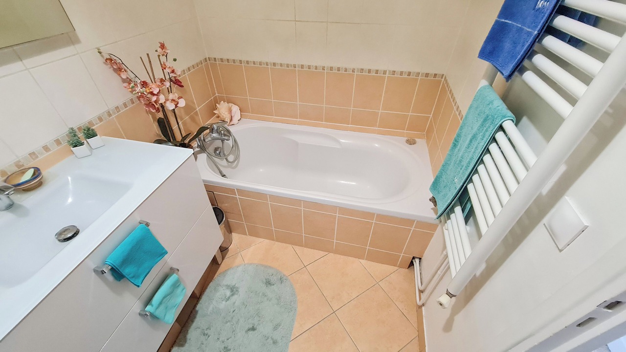Photo of Bathroom in Le Vesinet