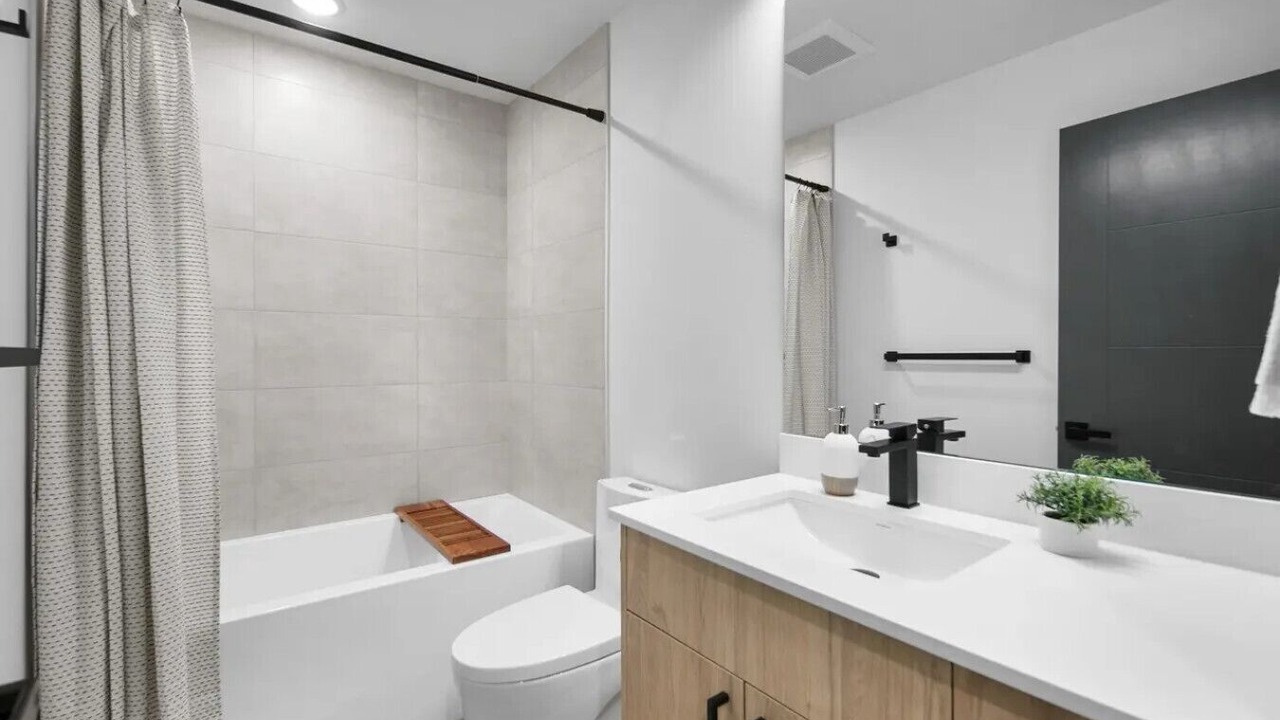 Photo of Bathroom in West Woodland