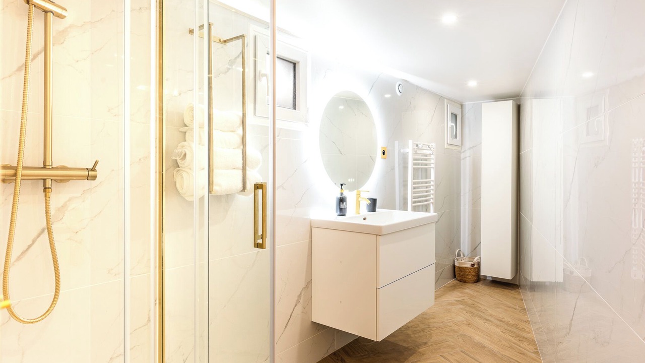 Photo of Bathroom in Pere Lachaise