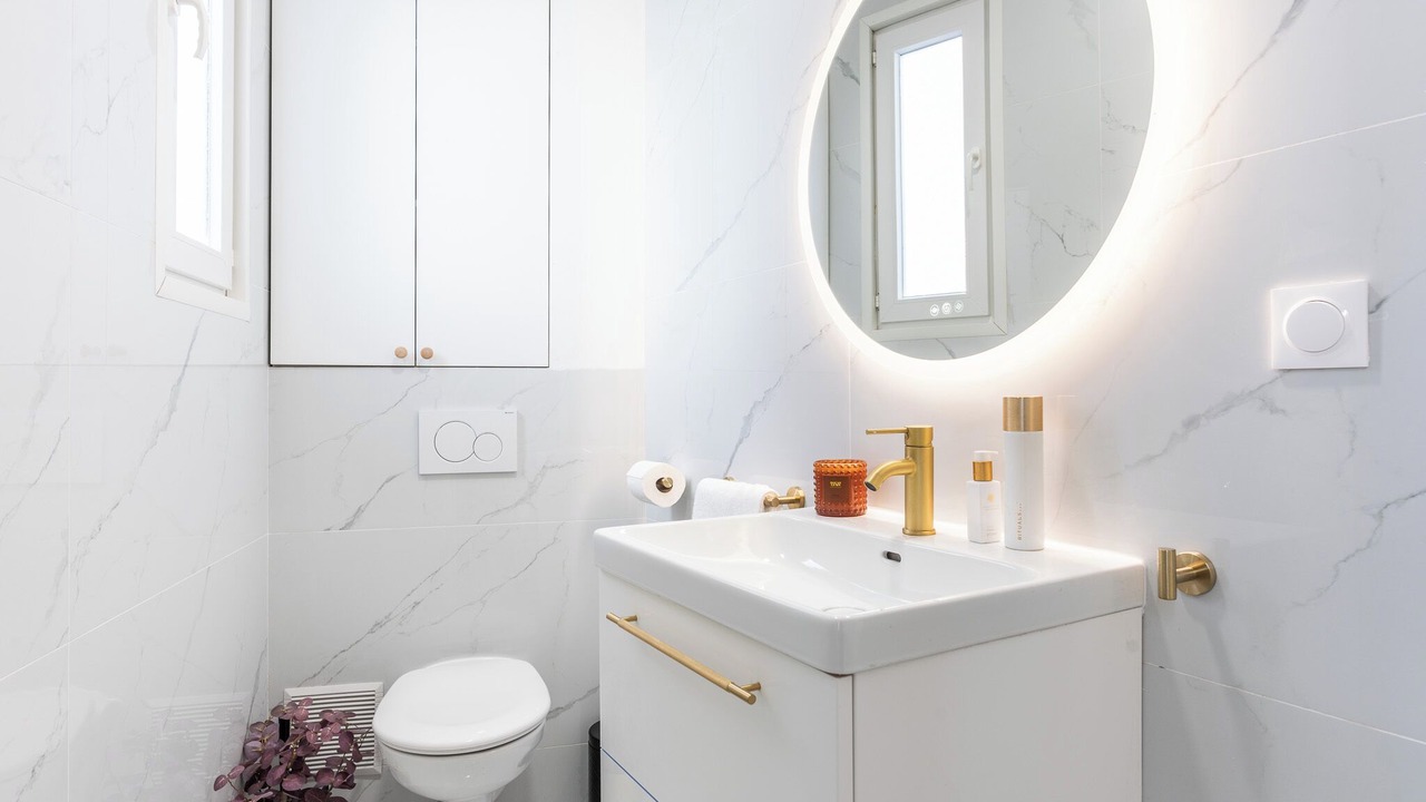 Photo of Bathroom in Pere Lachaise