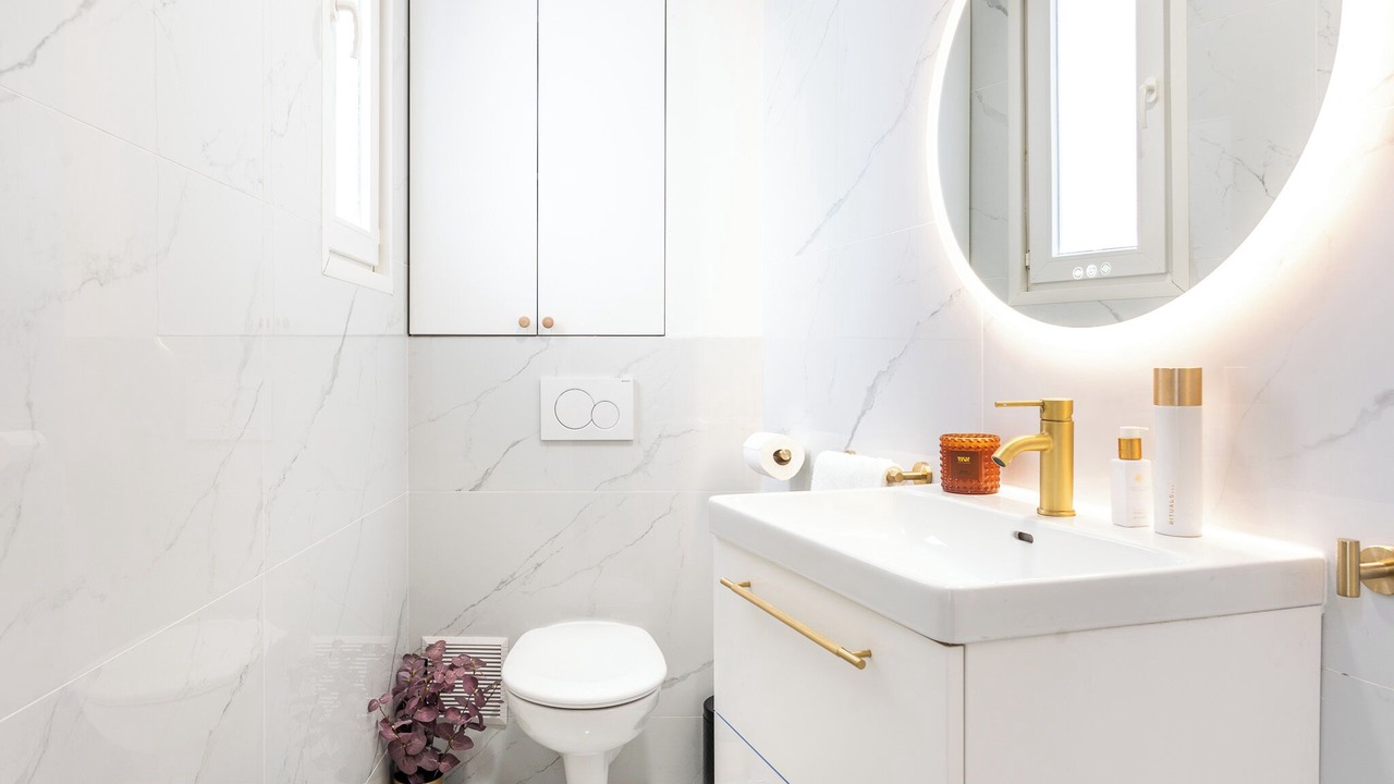 Photo of Bathroom in Pere Lachaise