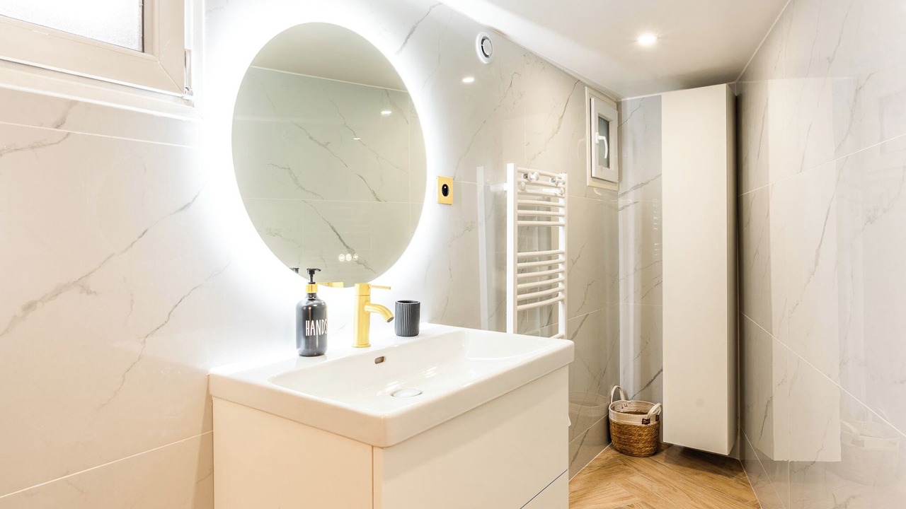 Photo of Bathroom in Pere Lachaise