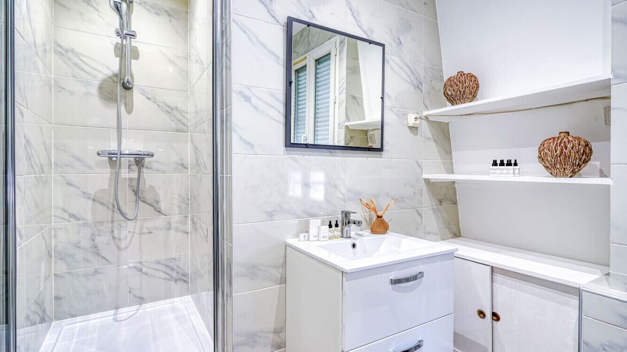 Photo of Bathroom in Faubourg-du-Roule