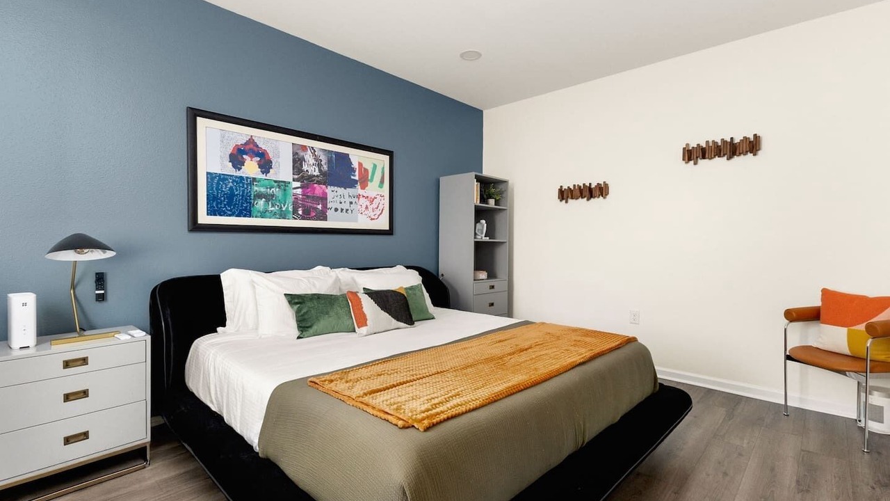 Photo of Bedroom in Medical Center District