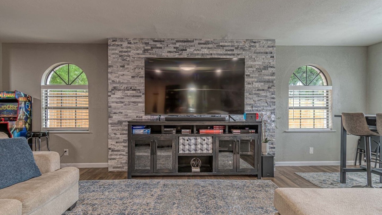 Photo of Livingroom in Shearer Hills - Ridgeview