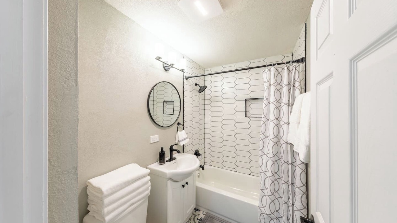 Photo of Bathroom in Shearer Hills - Ridgeview