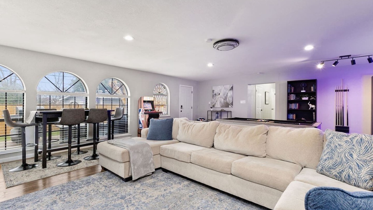 Photo of Livingroom in Shearer Hills - Ridgeview