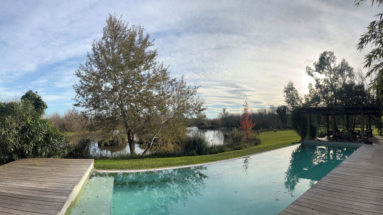 Photo of Outdoor in Arles