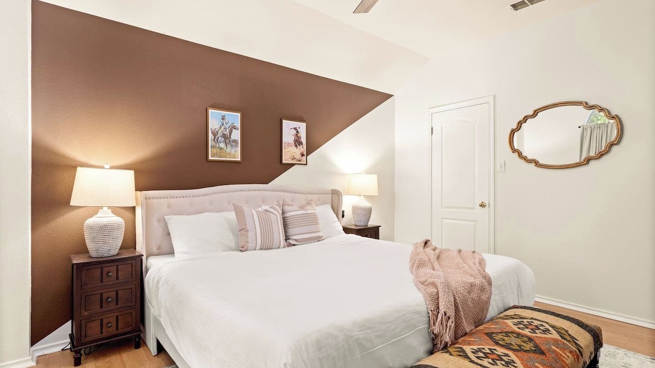 Photo of Bedroom in North San Antonio - SAT