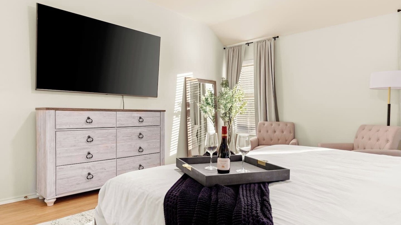 Photo of Bedroom in North San Antonio - SAT