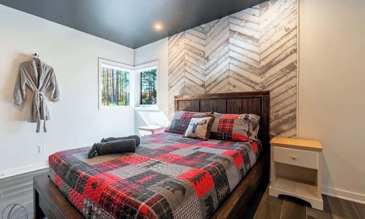 Photo of Bedroom in Saint Come