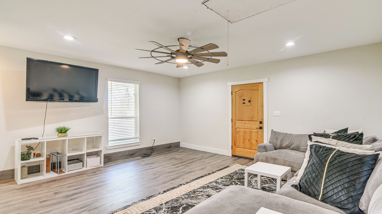 Photo of Livingroom in Manvel