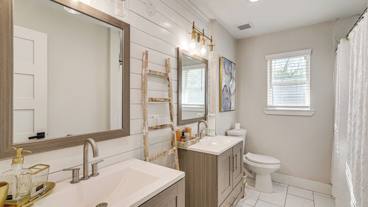 Photo of Bathroom in Manvel