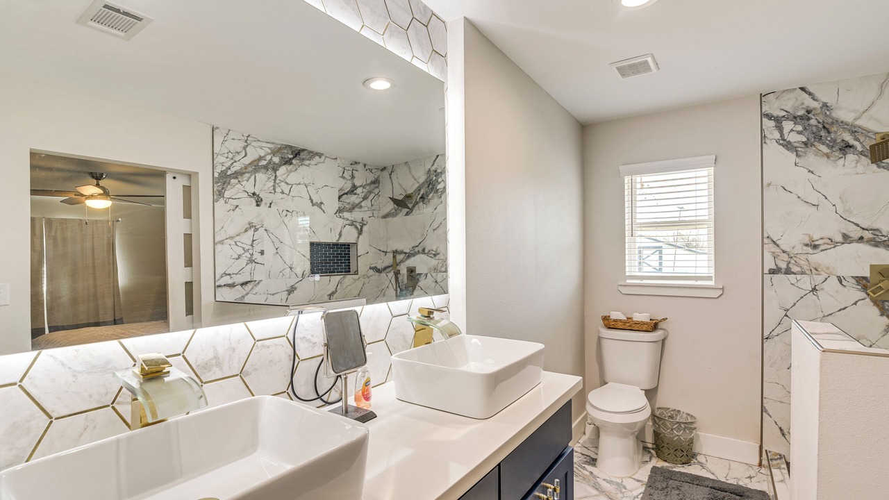 Photo of Bathroom in Manvel