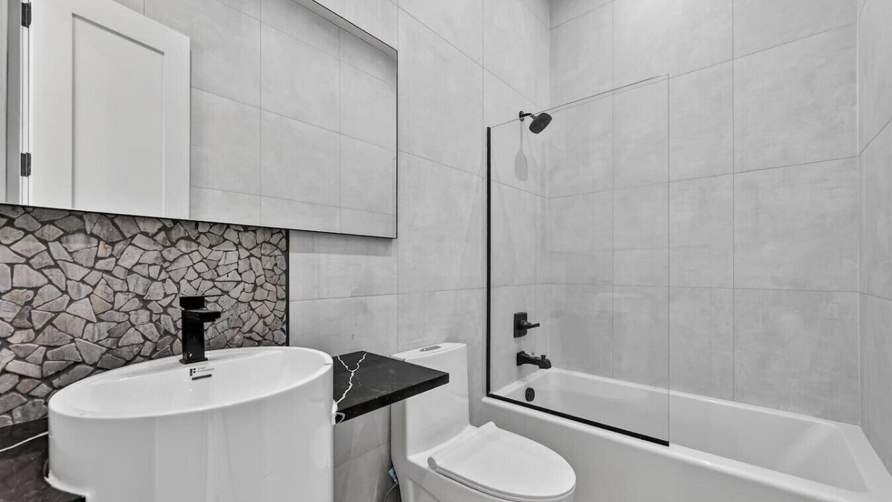 Photo of Bathroom in Monroe