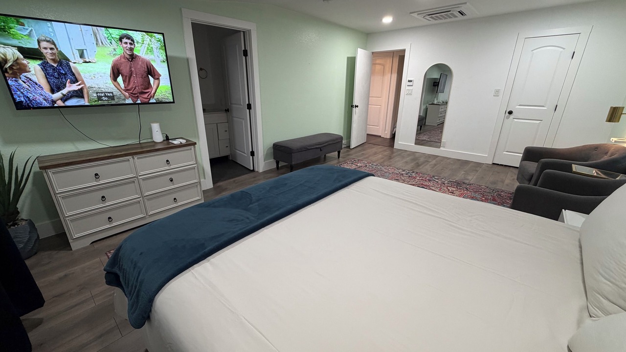 Photo of Bedroom in MLK