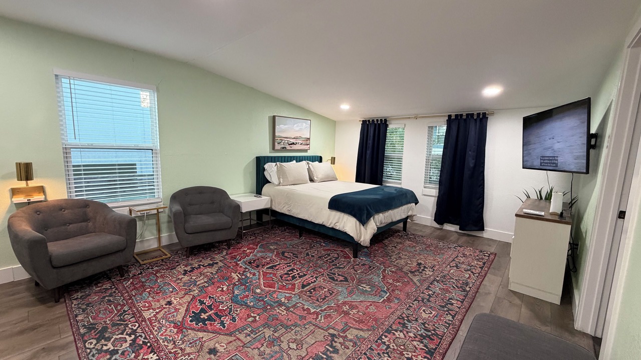 Photo of Bedroom in MLK