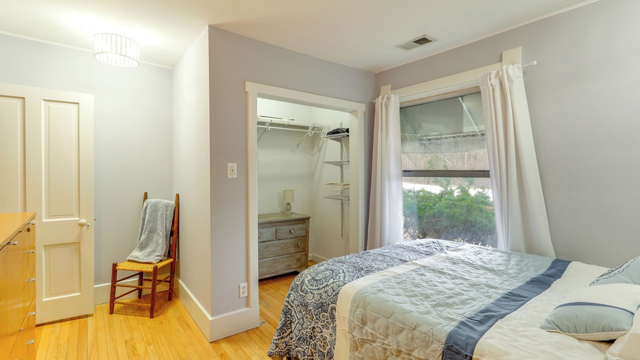 Photo of Bedroom in Fulton