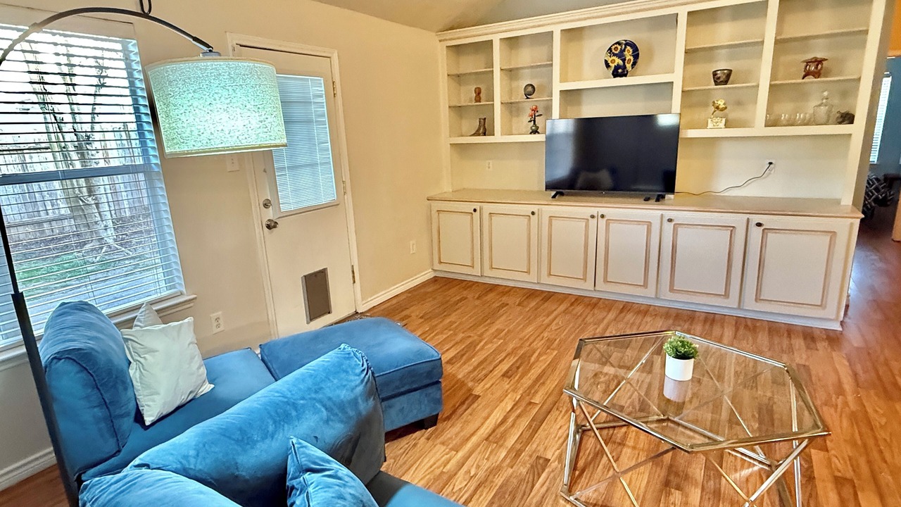 Photo of Livingroom in Pearland
