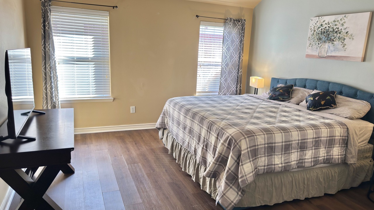 Photo of Bedroom in Pearland