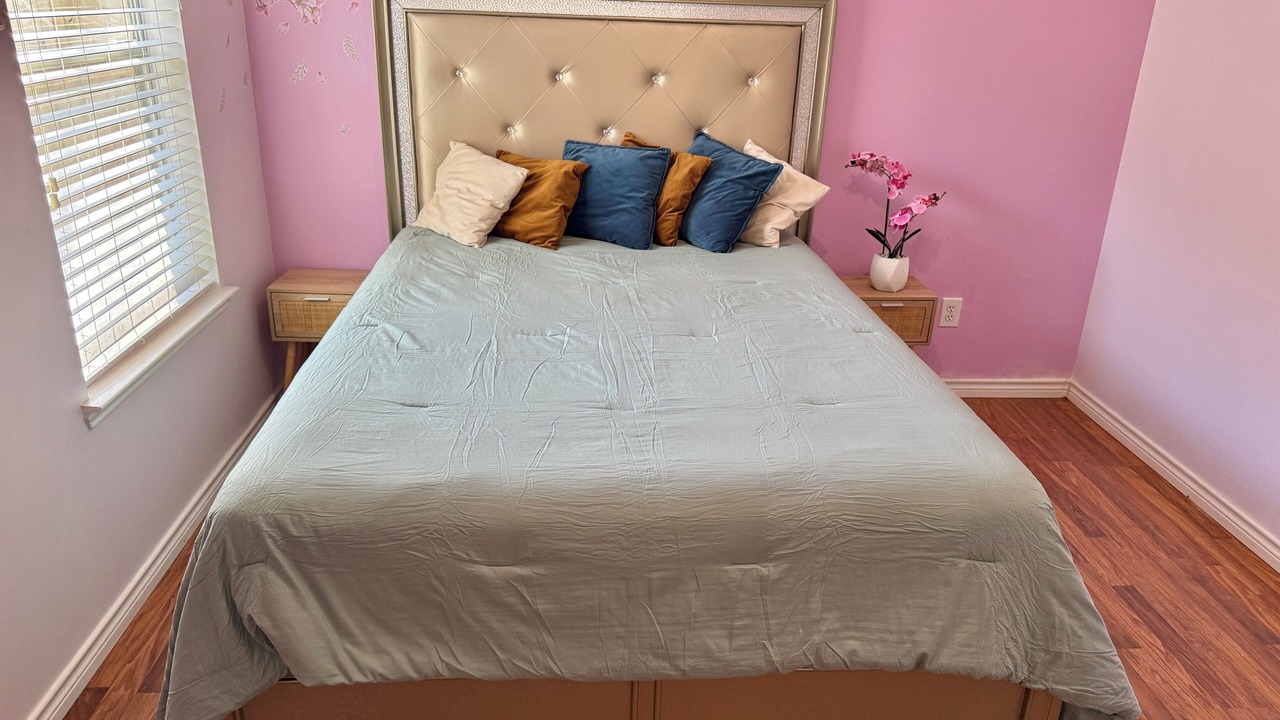 Photo of Bedroom in Pearland
