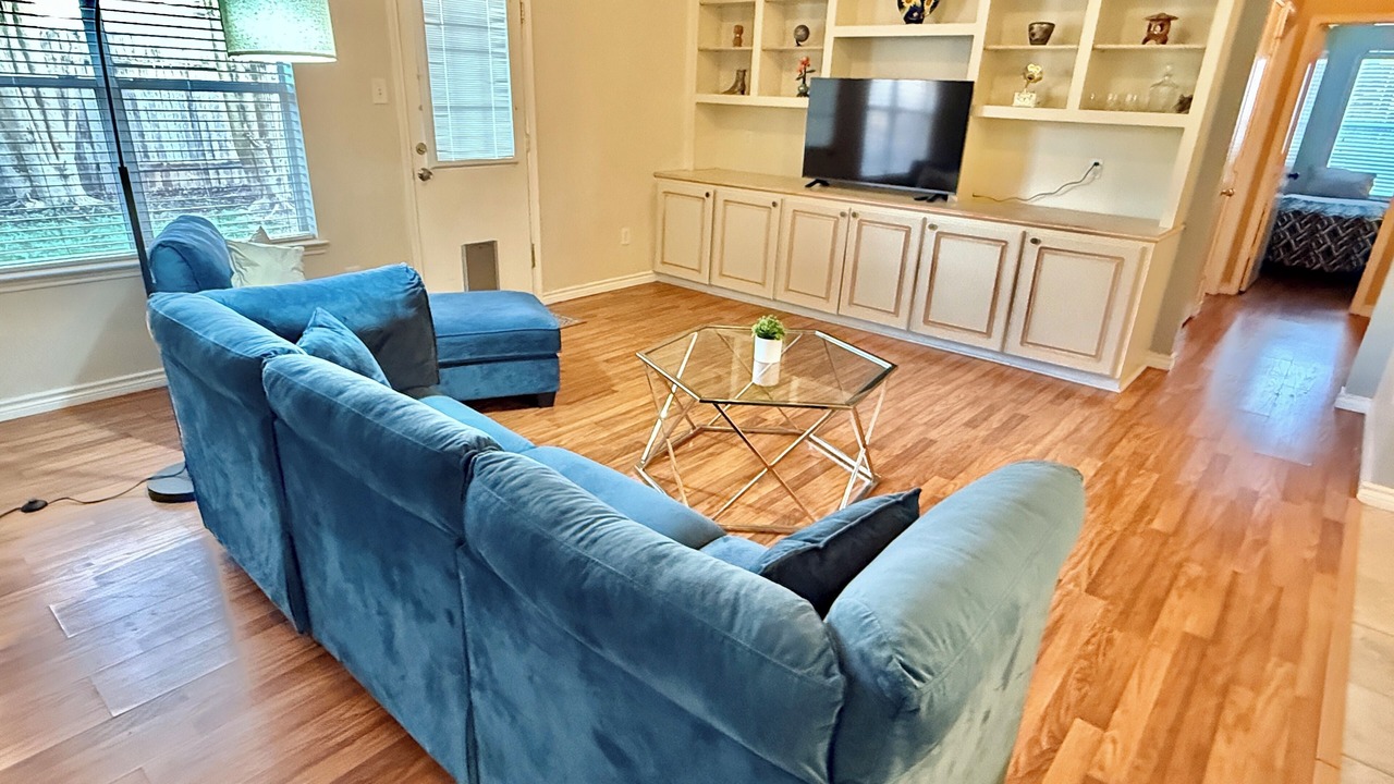 Photo of Livingroom in Pearland