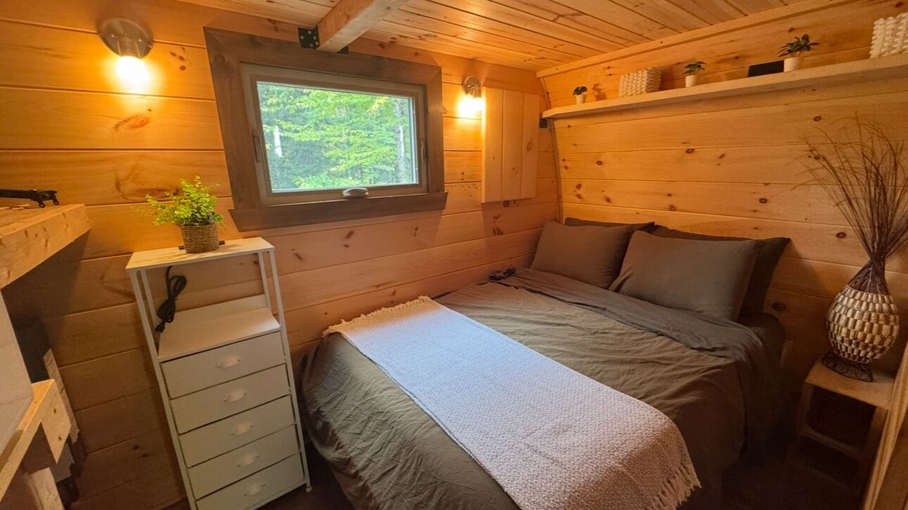 Photo of Bedroom in Hebertville