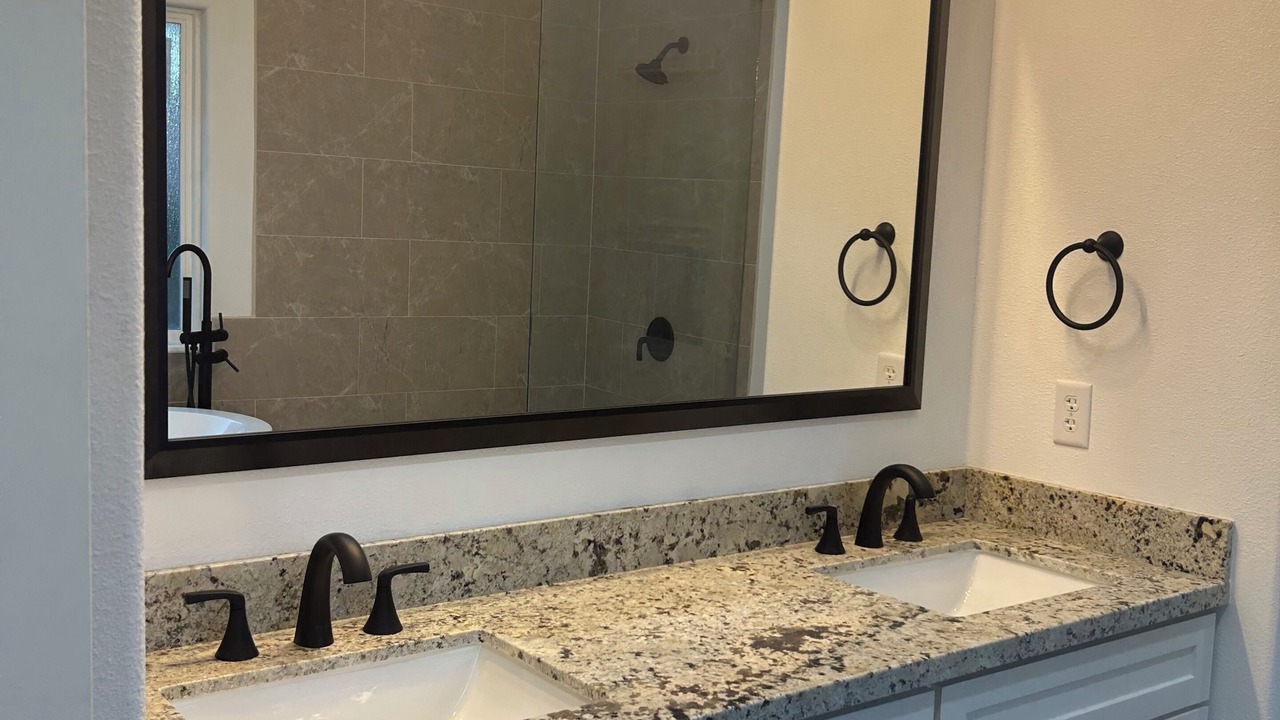 Photo of Bathroom in Hemphill