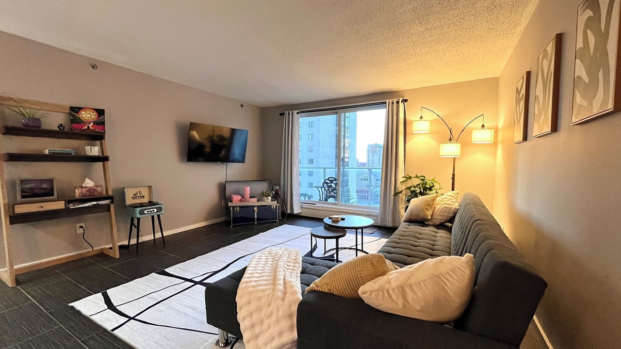 Photo of Livingroom in Saskatoon Downtown