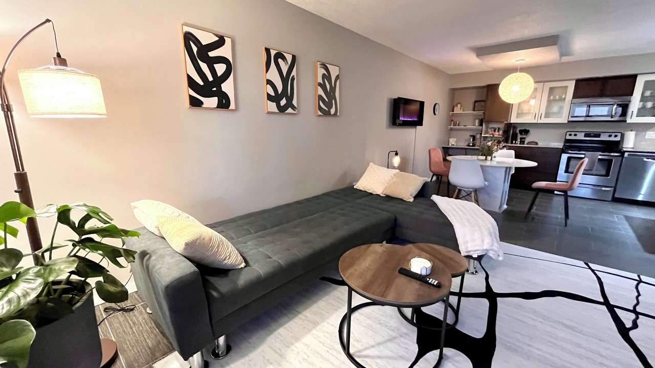 Photo of Livingroom in Saskatoon Downtown