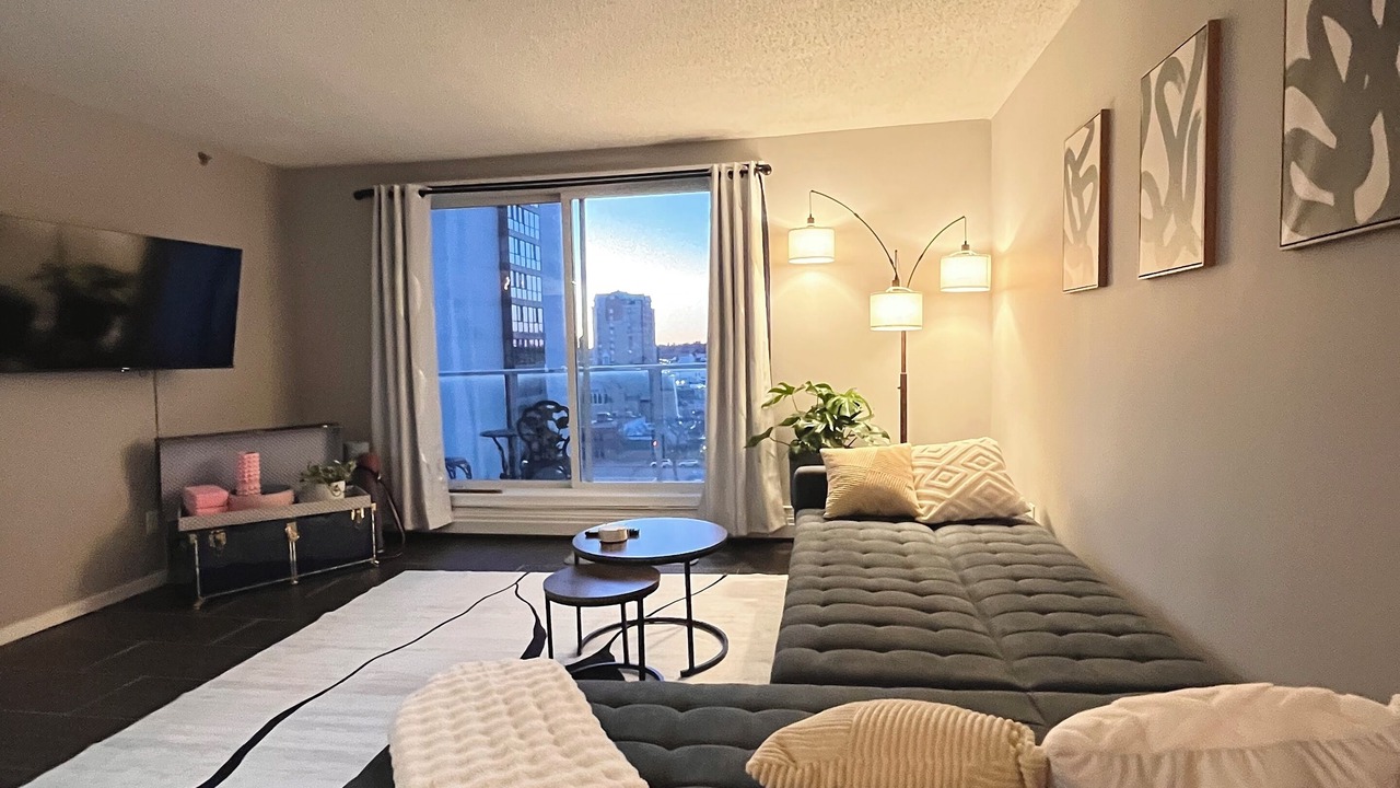 Photo of Livingroom in Saskatoon Downtown