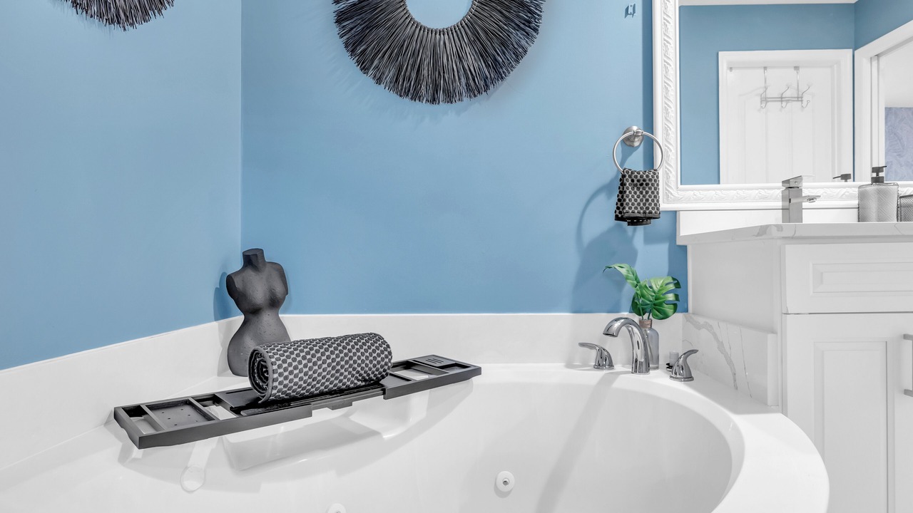 Photo of Bathroom in Candler