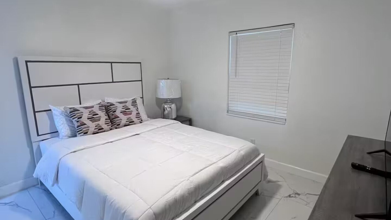 Photo of Bedroom in Dover Manor