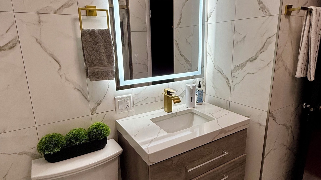 Photo of Bathroom in Willow Springs