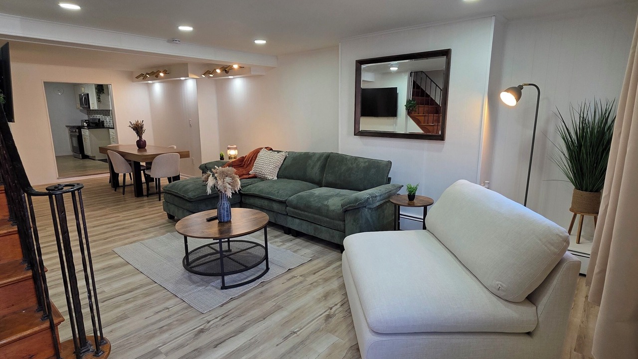 Photo of Livingroom in South Side Flats