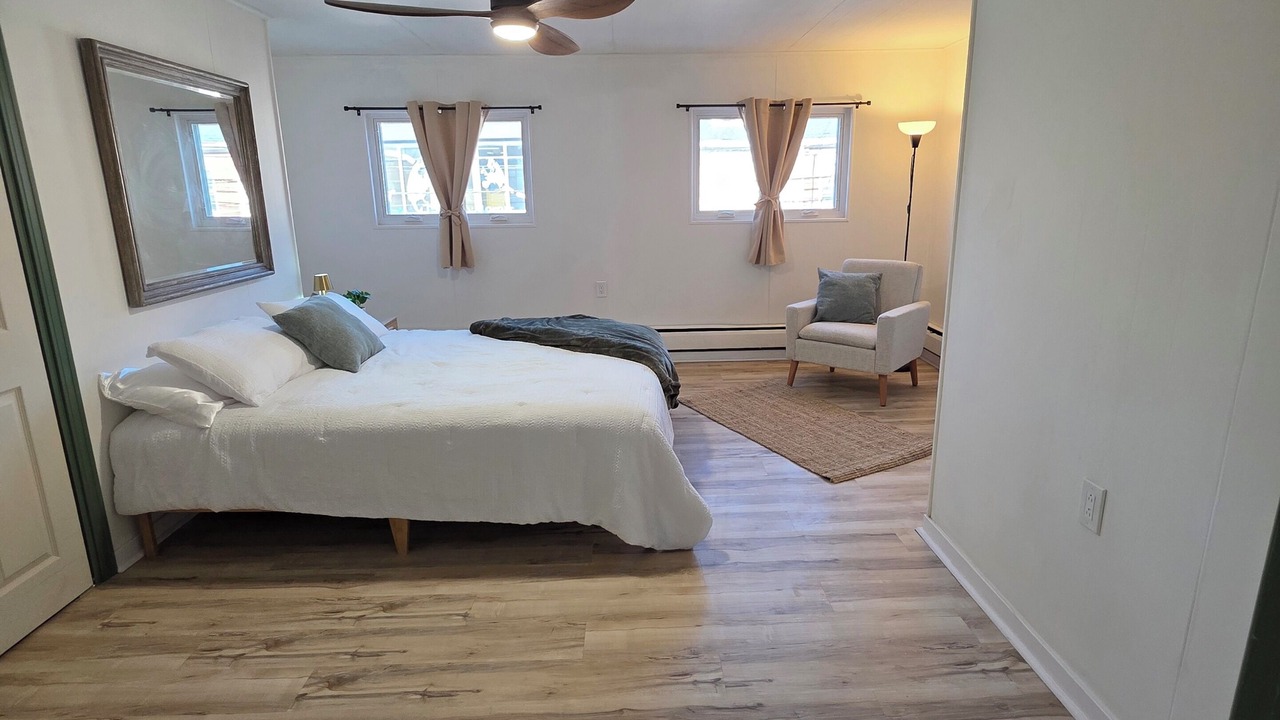Photo of Bedroom in South Side Flats