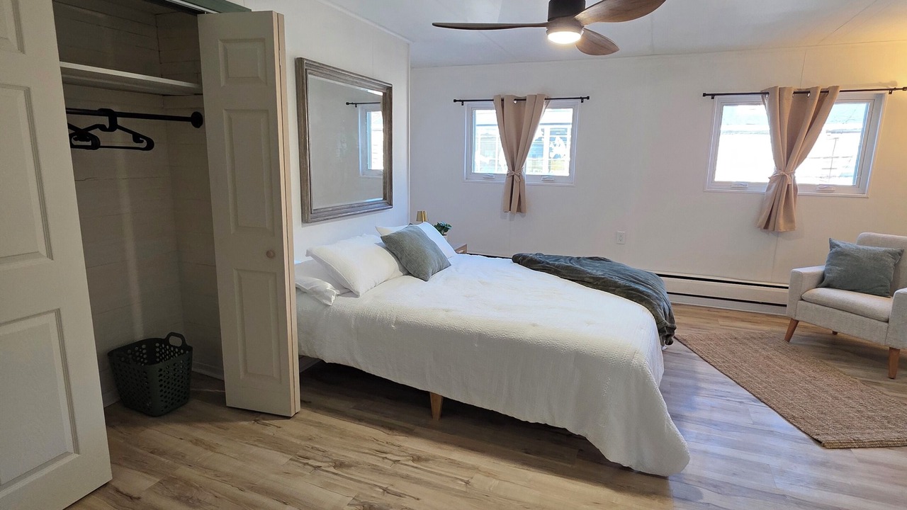 Photo of Bedroom in South Side Flats