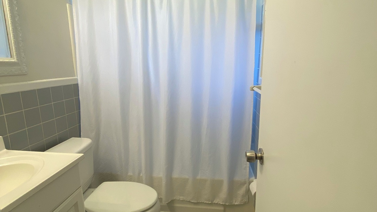 Photo of Bathroom in Royal Poinciana