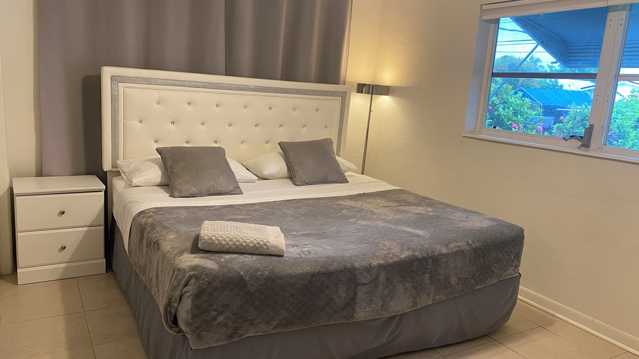 Photo of Bedroom in Royal Poinciana