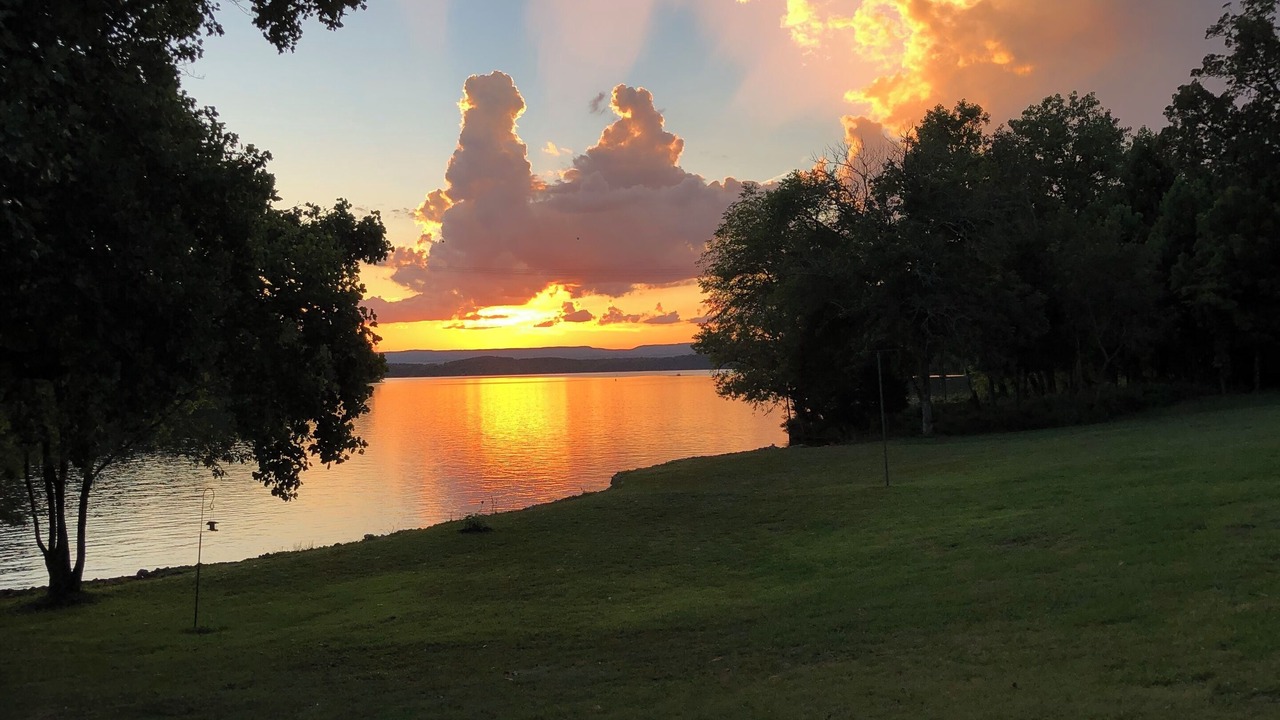 Photo of Others in Chickamauga Lake