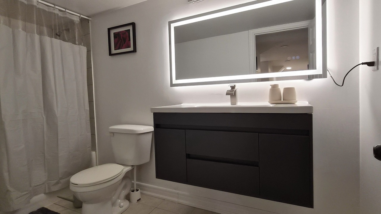 Photo of Bathroom in Churchill Meadows